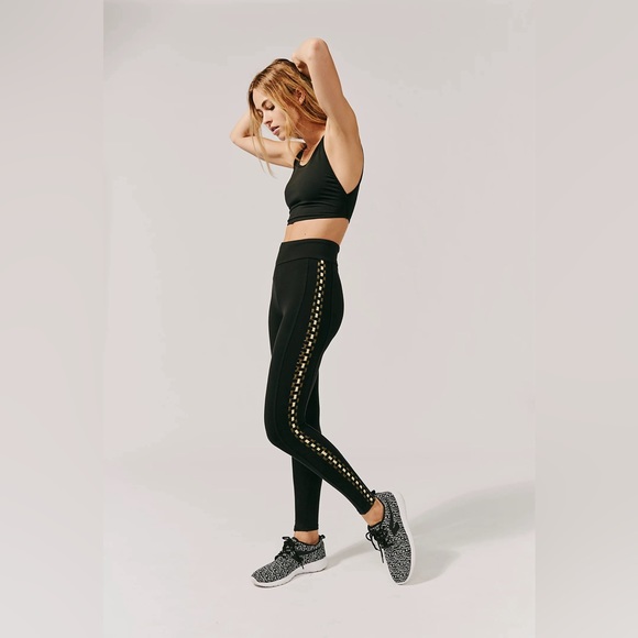 FP Movement Dreamweaver Legging Black Size Medium NWOT - Picture 2 of 12